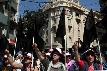 Grecia seduce a los inversores extranjeros en su retorno a los mercados