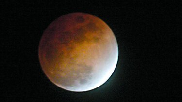 Rusia cooperará con EU en nueva estación lunar