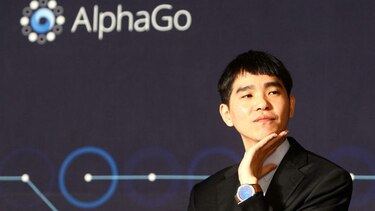 El 'software' de Google derrota a campeón de Go en primer asalto