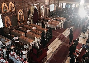 Egipto llora a 25 cristianos muertos en explosión de iglesia