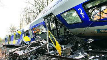 Accidente deja diez muertos