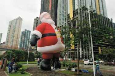 Costo de desfile de globos en Tocumen, en secreto