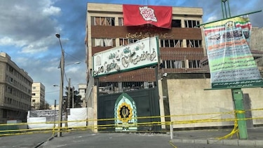 ‘Pese a la amenaza de los misiles, tratamos de seguir con nuestra vida’: cómo afrontan la guerra los jóvenes en Irán