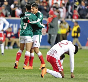 Chivas y Toronto jugarán la final de la Concacaf