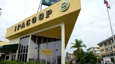 Contralor pide  al Ministerio Público que investigue 'botellas' en el Ipacoop