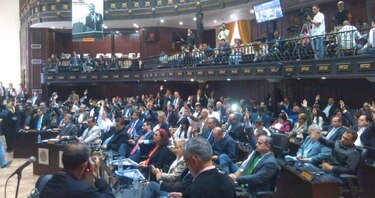 Asamblea venezolana aprueba antejuicio simbólico contra Nicolás Maduro