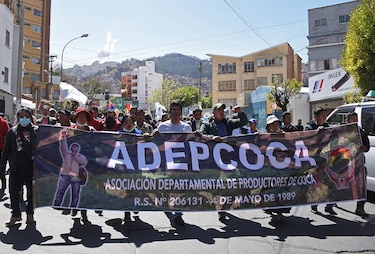 Cocaleros bolivianos deciden marchar para lograr cierre de ‘mercado paralelo’