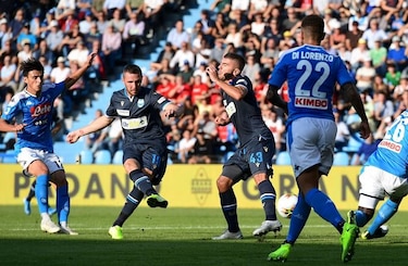 Atalanta golea y es tercero