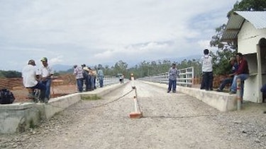 Nasos impiden paso a proyecto de Bonyic
