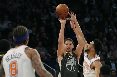 Los campeones Warriors siguen encendidos