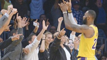 Lakers de LeBron no levantan; Raptors, con paso firme