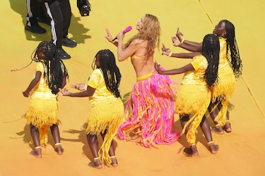 Shakira, Madonna, Justin Bieber, Coldplay y BTS protagonizan el primer show de medio tiempo en la historia de los Mundiales