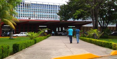 Médicos, objetivos de Nicolás Maduro en guerra contra ‘mafias de la salud’