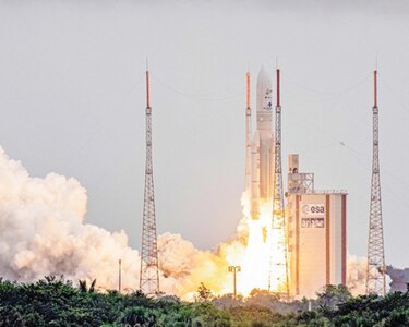 Telescopio James Webb despegó con éxito