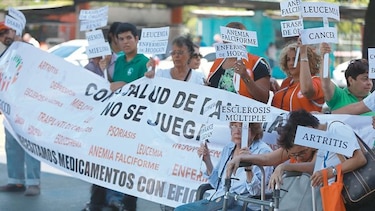 Millonaria compra de fármacos para pacientes crónicos