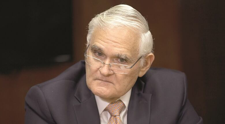 Consumo de agua sin control y escasez de lluvia; Quijano advierte tardía ejecución de plan hídrico