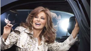 Productores latinos honran a Raquel Welch por su trayectoria