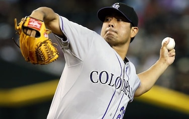 Jorge de la Rosa conduce el triunfo de los Rockies