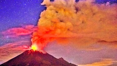El Popocatépetl lanza cenizas sobre capital
