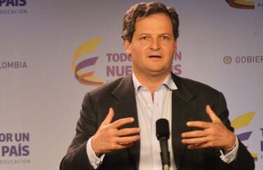 Colombia amplía el plazo para sacar las armas de campamentos de las FARC
