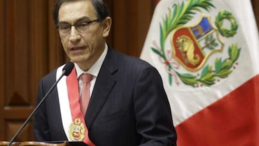 Presidente de Perú anuncia referéndum para legitimar reforma judicial