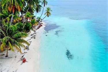 San Blas bajo la lupa: creador de contenido denuncia contaminación con basura en sus playas