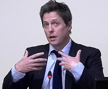 Hugh Grant teme la venganza por su ataque a prensa amarillista