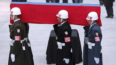 Turquía y Rusia siguen investigando el asesinato de embajador ruso