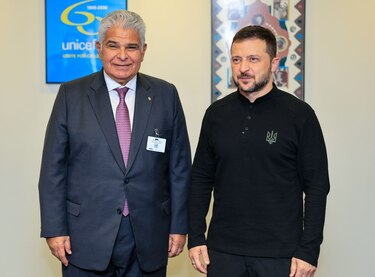 Canciller de Ucrania llega a Panamá para inaugurar la nueva sede diplomática y firmar acuerdos