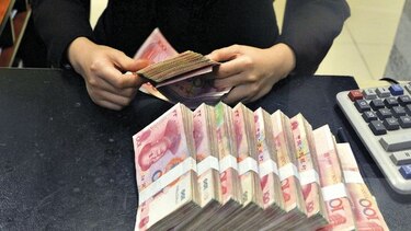 Gobierno de China defiende plan monetario