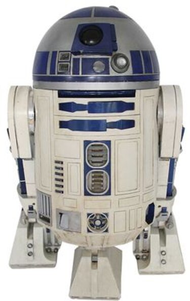 Robot usado en 'Star Wars' se vende en 2.76 millones de dólares