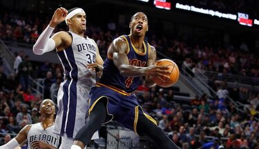 Cavaliers caen ante Pistons