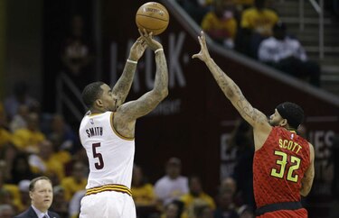 Con récord de triples, Cavaliers superan a Hawks