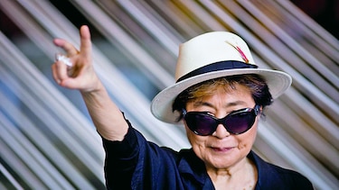 Hospitalizan a Yoko Ono tras una fuerte gripe