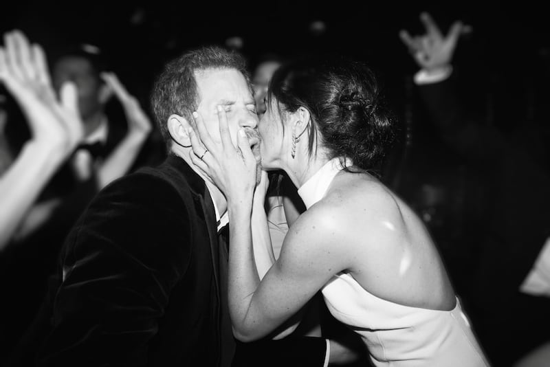 Meghan y el príncipe Harry celebran su octavo aniversario de bodas (y estos fueron algunos de sus regalos)