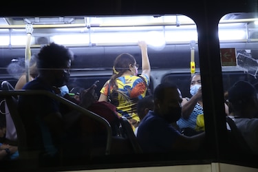 Un calvario viven los usuarios de MiBus; el presupuesto es insuficiente para renovar la flota 