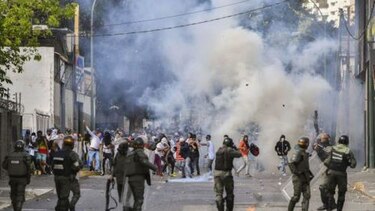 Maduro y Guaidó intensifican su pulso por el poder