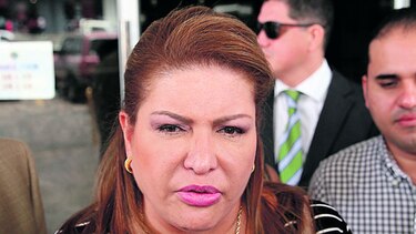 Mantienen impedimento de salida del país a Alma Cortés