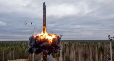 Rusia efectúa maniobras de sus fuerzas nucleares estratégicas