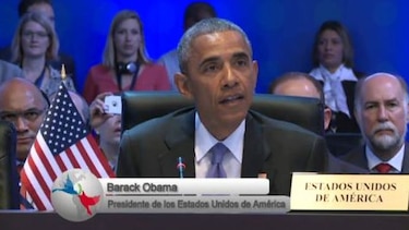 Obama y Castro, juntos en la plenaria: 'Ya era hora'