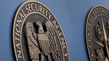 WikiLeaks: Estados Unidos realizó espionaje económico a Francia