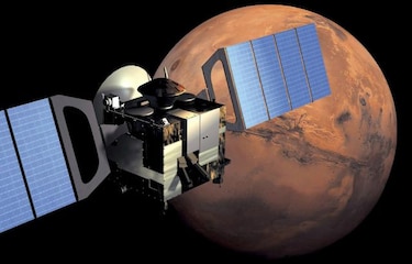La sonda Mars Express se acerca más a Fobos, la gran luna de Marte