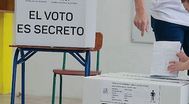Viva la democracia y ayudémosla