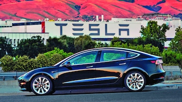 Tesla busca fondos para su Model 3