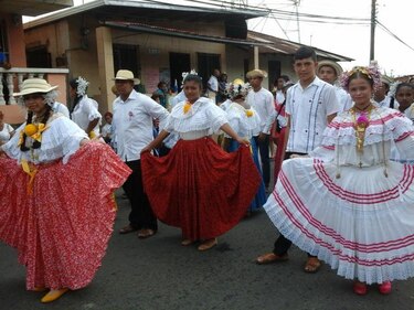 Chepanos celebran el día de los símbolos patrios