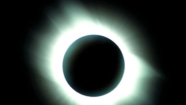 Eclipse, demonios y dragones