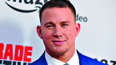 Actor Channing Tatum baila con una cajera