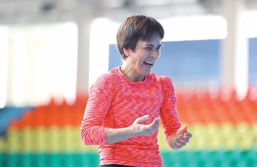 Gimnasta de 44 años estará en Juegos Olímpicos de Tokio 