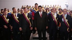 Maduro condecora a los cinco agentes cubanos liberados por EU
