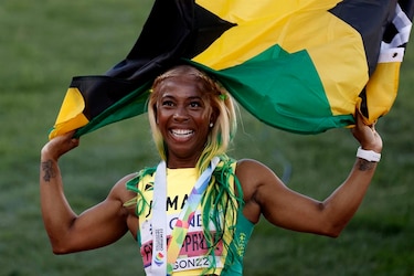 Fraser-Pryce, quinto oro en 100 al frente de un triplete jamaicano